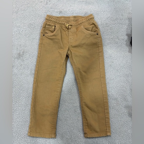 BOYS BOTTOMS BUNDLE ⭐️ 8 pairs - 4-5T ⭐️ - Picture 1 of 8
